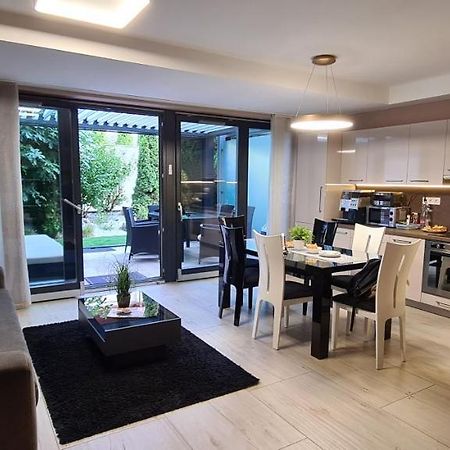 Villapark Pleasure Apartment Balatonfüred Екстериор снимка